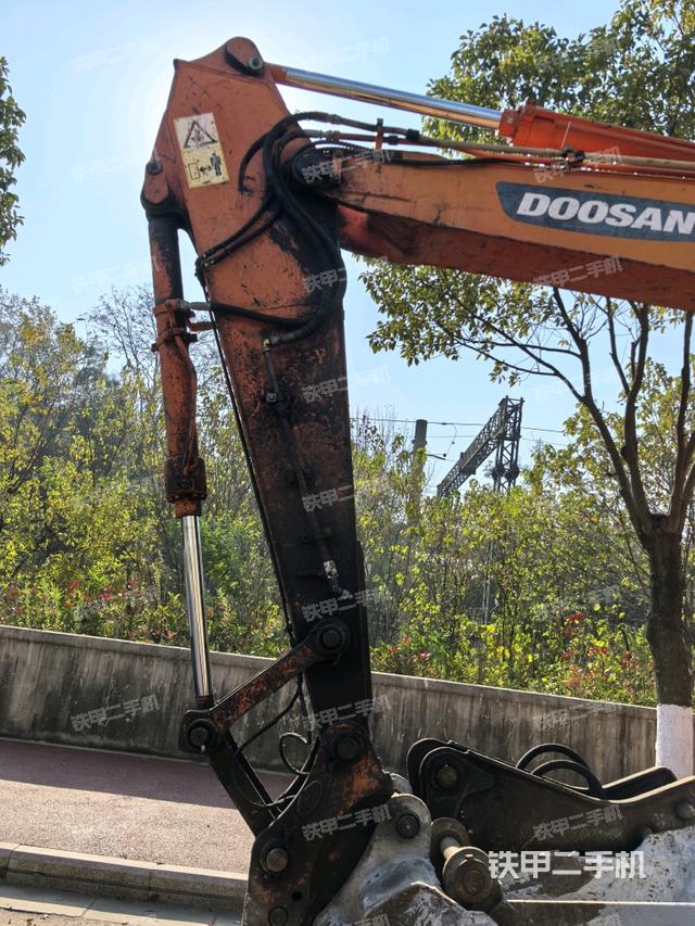 小臂整體左后（工作和回轉(zhuǎn)裝置）