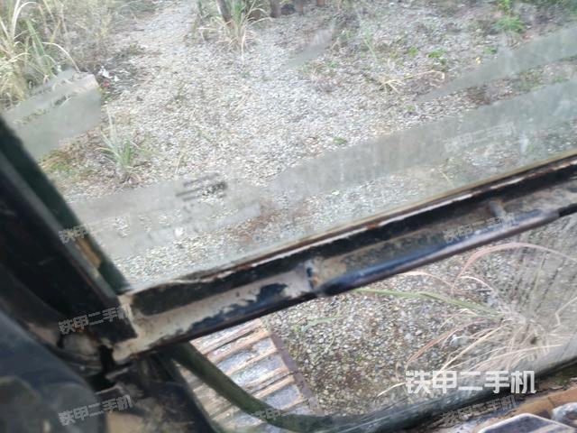 座椅后部（駕駛室部分）