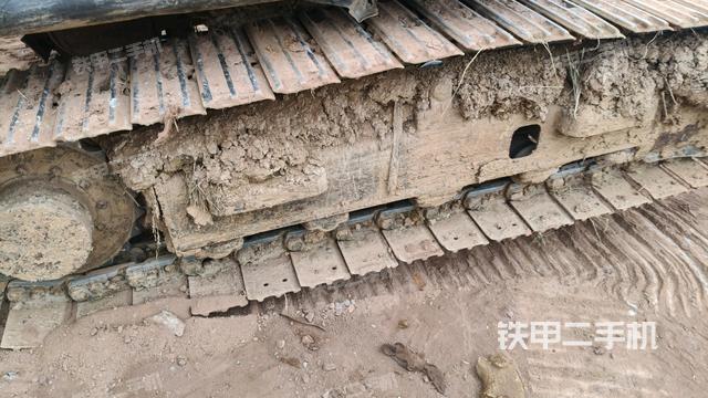 單側(cè)履帶整體（整機(jī)外觀）