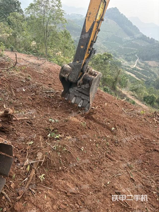 大臂根部 斜视（工作和回转装置）