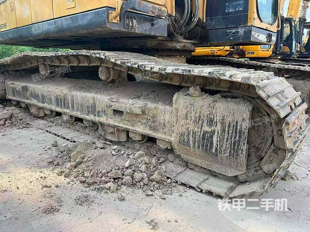 單側(cè)履帶整體（整機(jī)外觀）