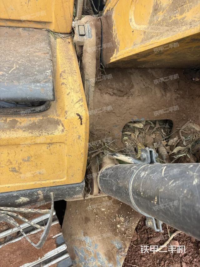 小臂整体右前（工作和回转装置）