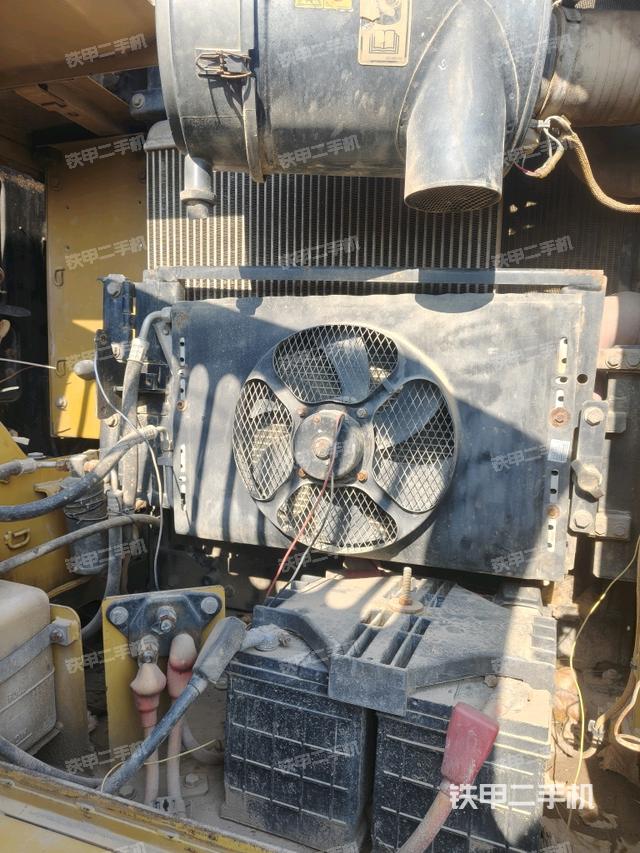 散熱器正面（大件艙室）