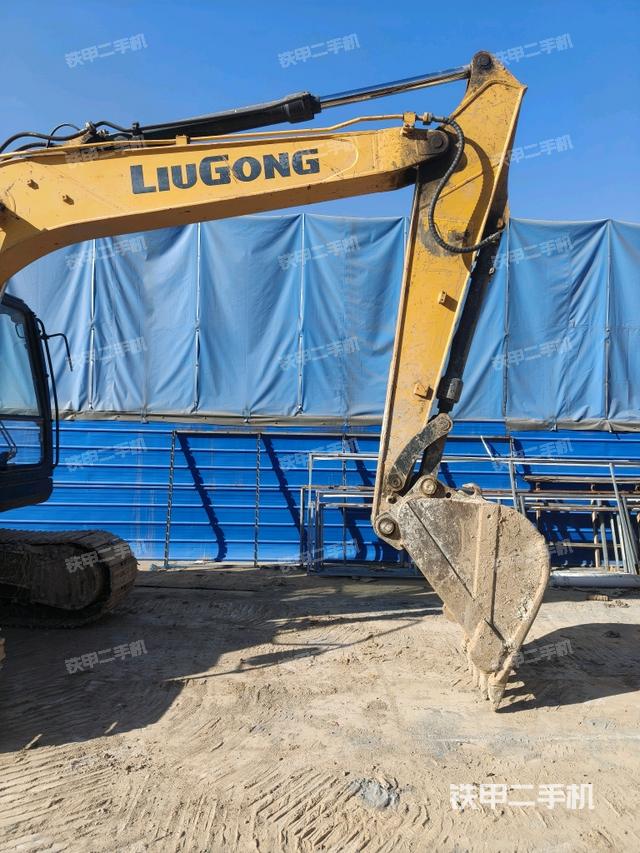 小臂整體右前（工作和回轉(zhuǎn)裝置）