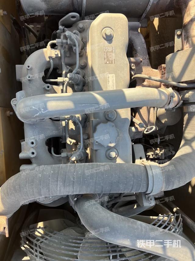 發(fā)動機(jī)整體俯視（整機(jī)外觀）