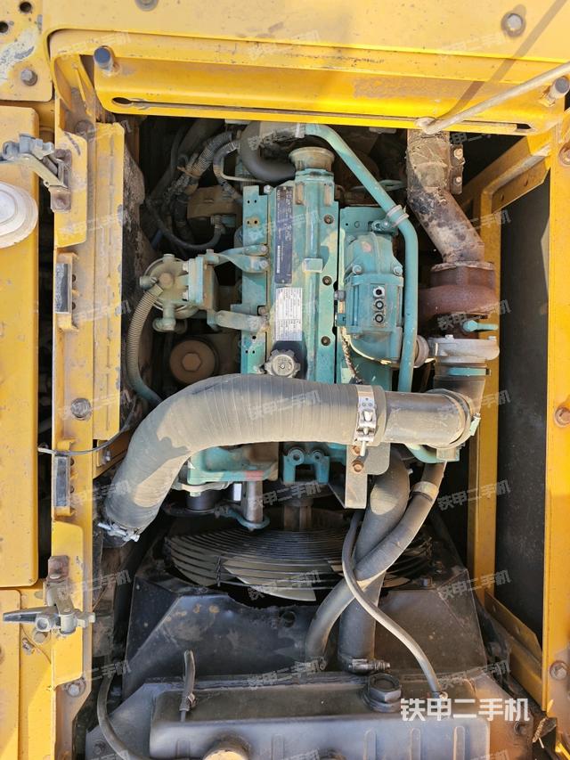 发动机整体俯视（整机外观）