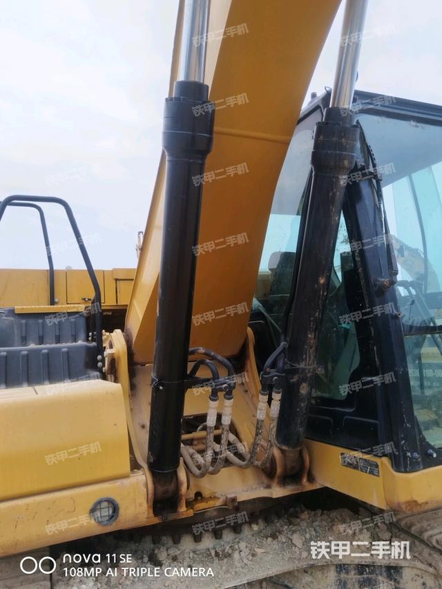 大臂整體?右側(cè)（工作和回轉(zhuǎn)裝置）