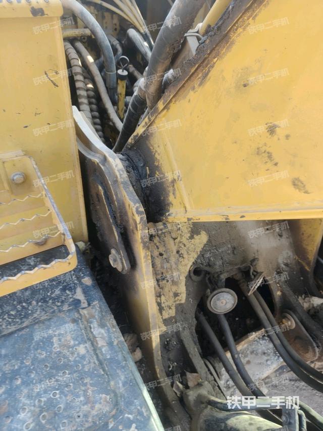 大臂根部?斜視（工作和回轉(zhuǎn)裝置）