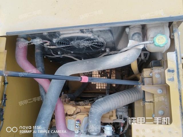 中央回轉(zhuǎn)接頭特寫（上車部件）