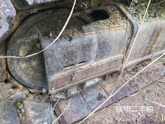 右導(dǎo)向輪（行走機(jī)構(gòu)）