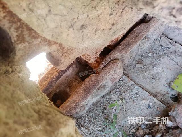 单侧履带整体（整机外观）