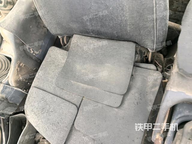 駕駛室內(nèi)部頂部（推土機(jī)駕駛室）