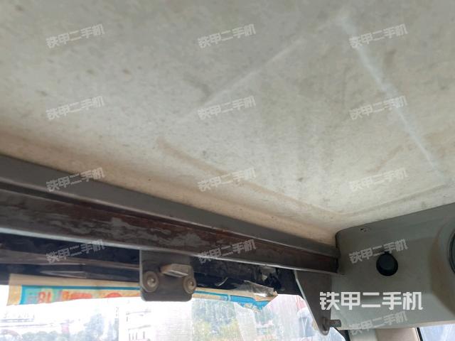 座椅右側(cè)控制臺/鑰匙門/油門/含右手柄（駕駛室部分）