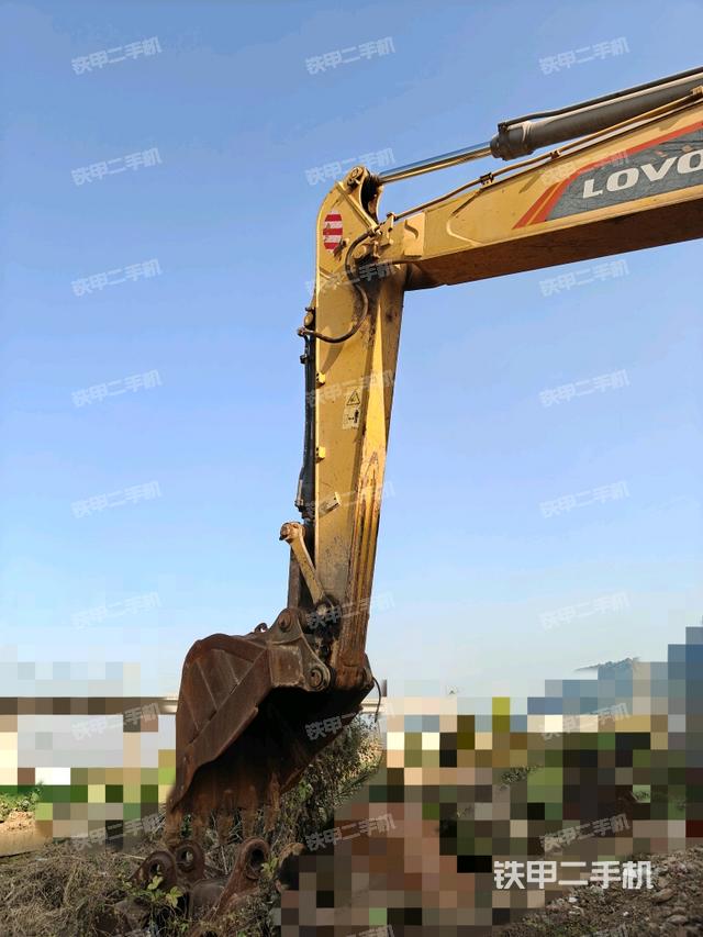 小臂整体左后（工作和回转装置）