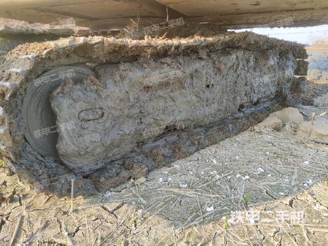 左侧履带整体 （行走机构）