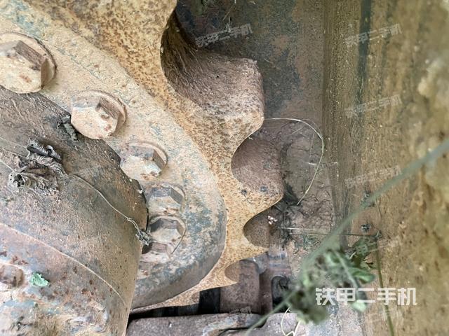 左側(cè)履帶整體?（行走機(jī)構(gòu)）