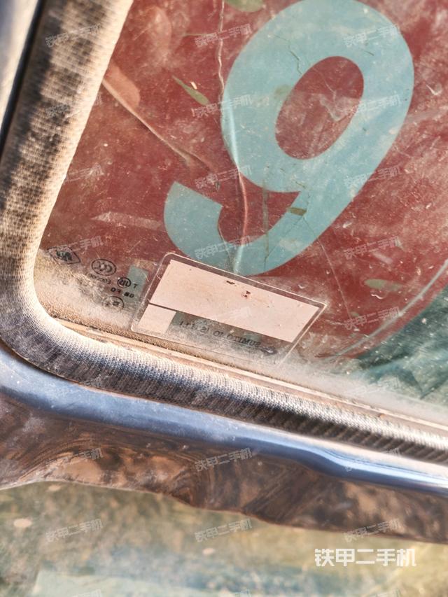 座椅后部（驾驶室部分）