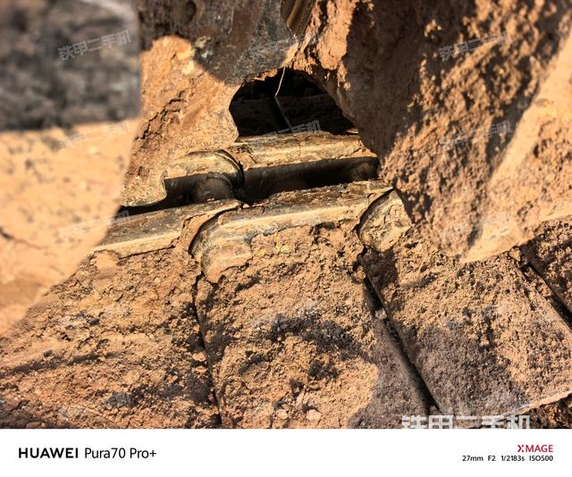 左側(cè)行走馬達(dá)蓋板（行走機(jī)構(gòu)）