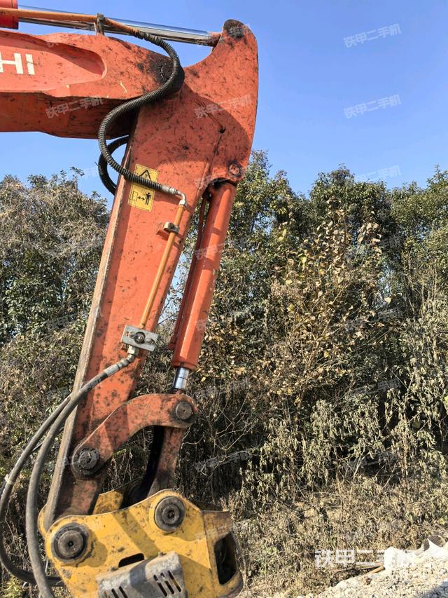 小臂整体左后（工作和回转装置）