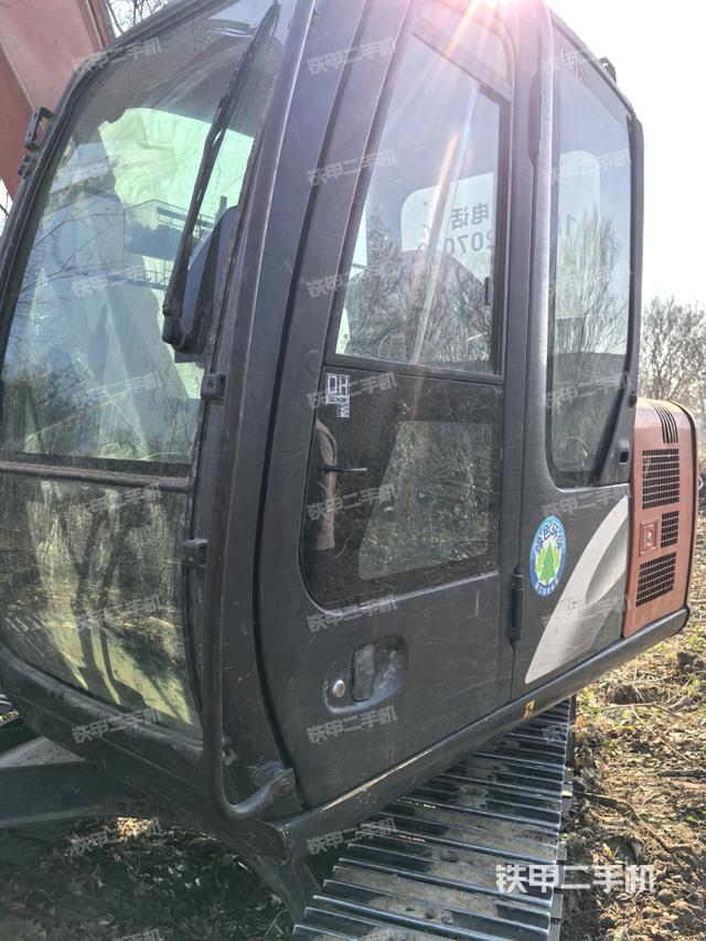 ?駕駛室正側(cè)（駕駛室部分）