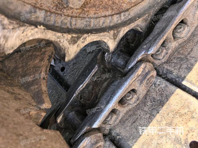 右驅(qū)動(dòng)輪（行走機(jī)構(gòu)）