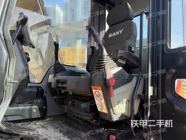 驾驶室整体（整机外观）