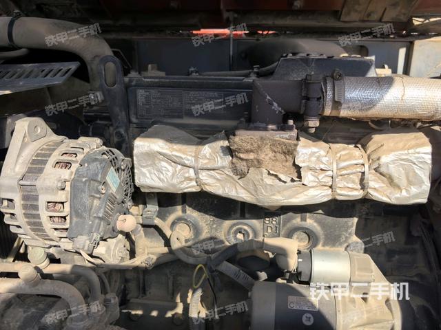 發(fā)動(dòng)機(jī)室（上車部件）