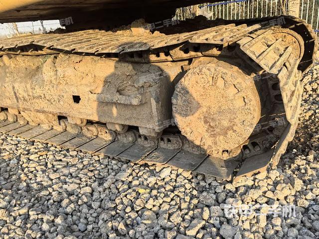 单侧履带整体（整机外观）