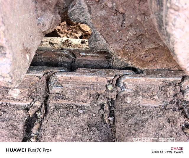 右側(cè)行走馬達(dá)蓋板（行走機(jī)構(gòu)）