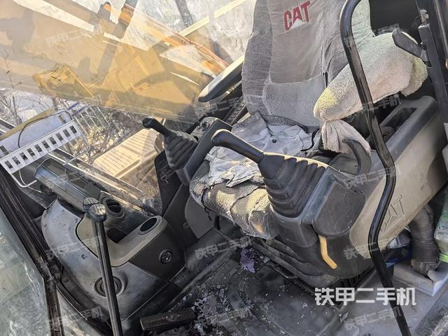 驾驶室整体（整机外观）