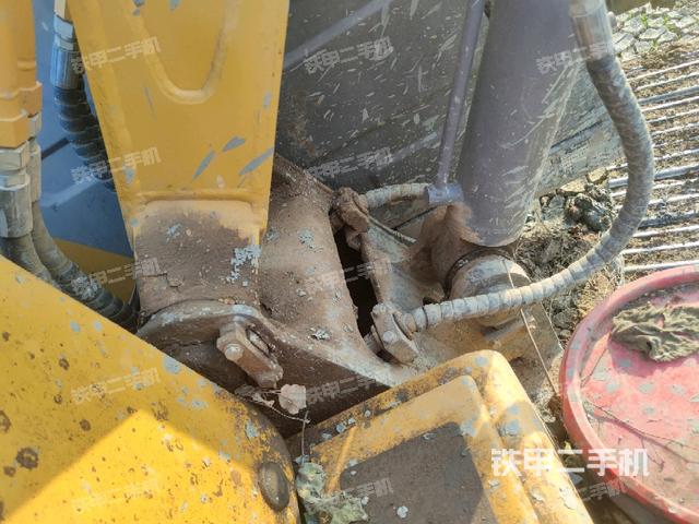 大臂根部 斜（工作和回转装置）