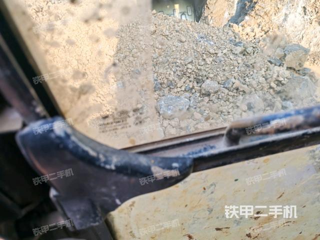 驾驶室正侧（驾驶室部分）