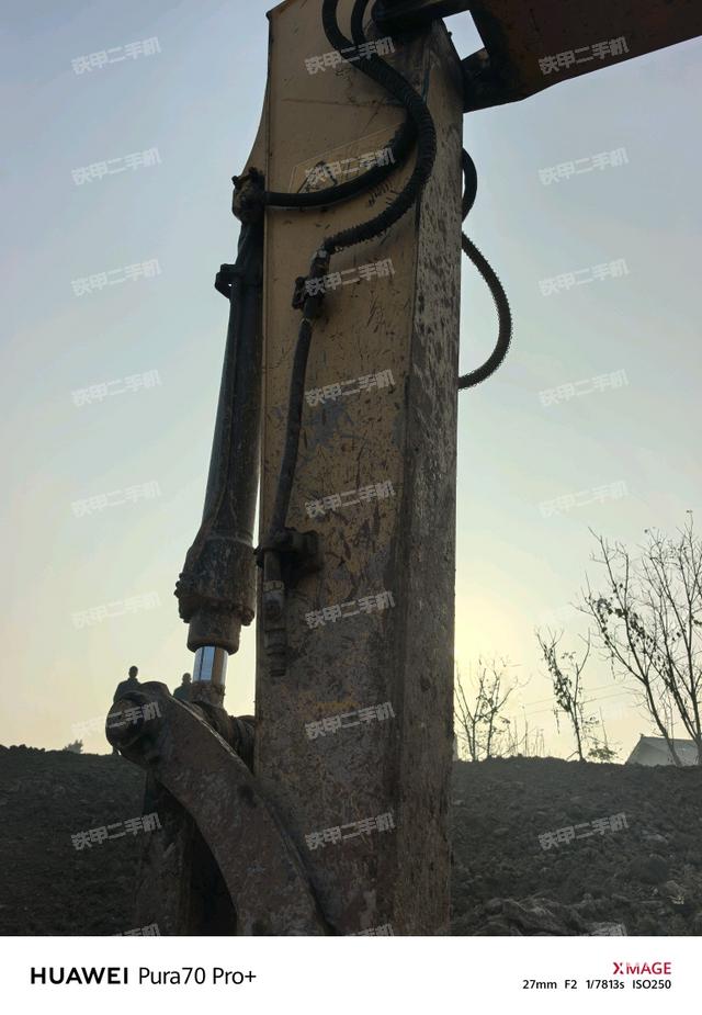 小臂整體左后（工作和回轉(zhuǎn)裝置）