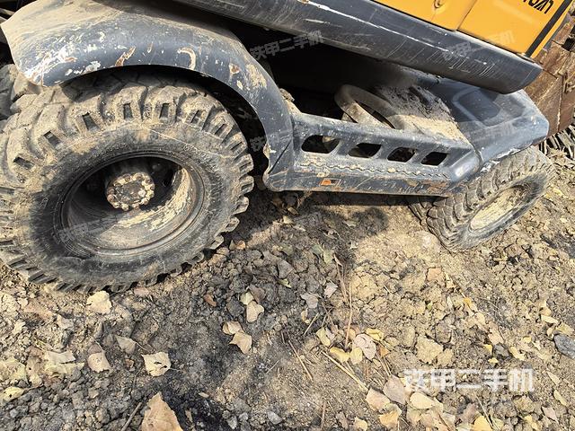 单侧履带整体（整机外观）