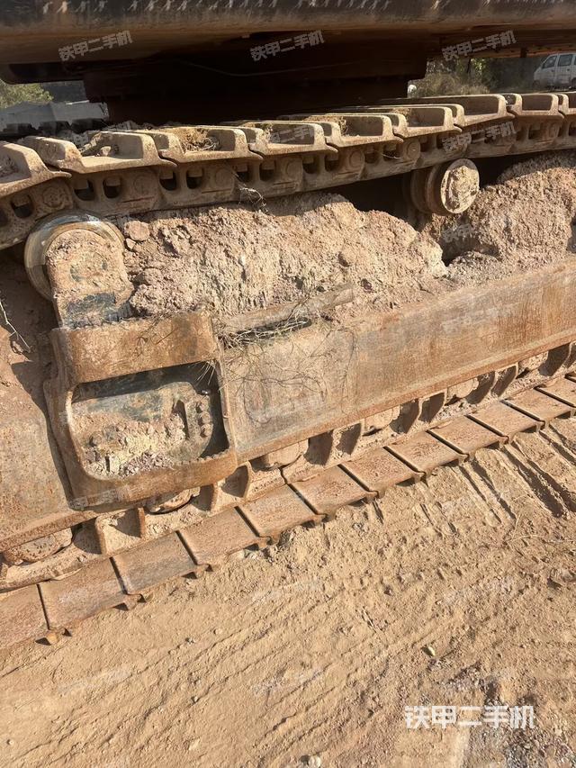 左侧履带整体 （行走机构）