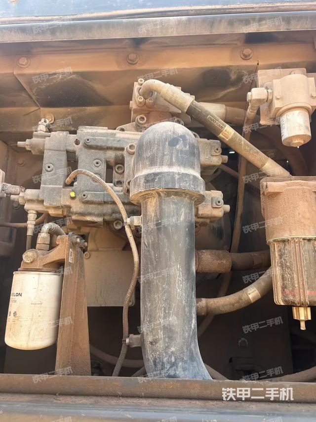 液压泵室（大件舱室）