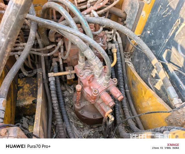 回轉(zhuǎn)馬達(dá)（上車(chē)部件）