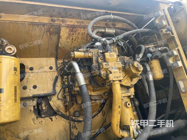 液壓泵斜45?左（大件艙室）