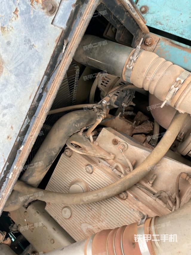 回轉(zhuǎn)馬達(dá)（上車部件）