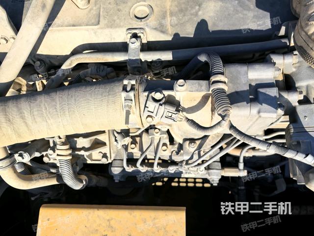 气门室盖螺丝特写（上车部件）