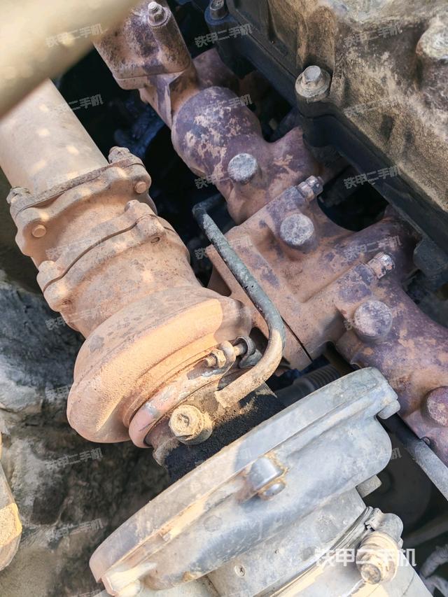 气门室盖螺丝特写（上车部件）