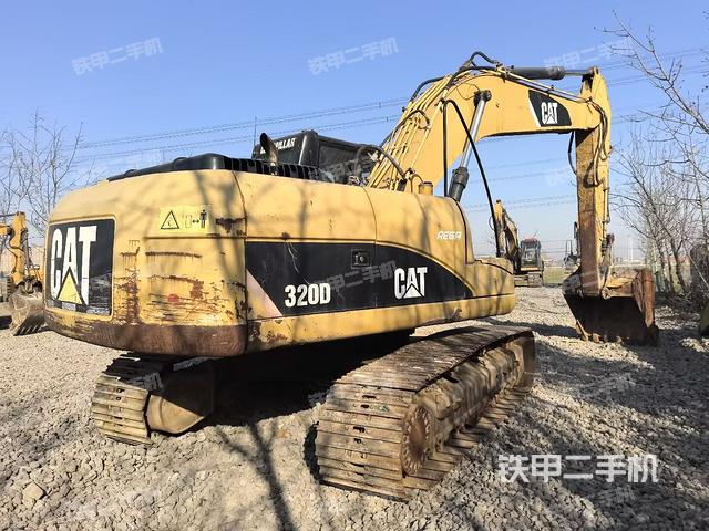 驾驶室顶部（整机外观）