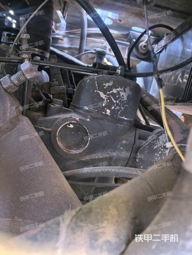 散热器全景（压路机发动机舱）