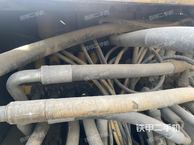 氣門室蓋螺絲特寫（上車部件）