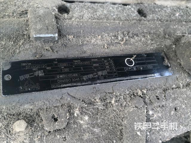 仪表盘全景（压路机驾驶室）