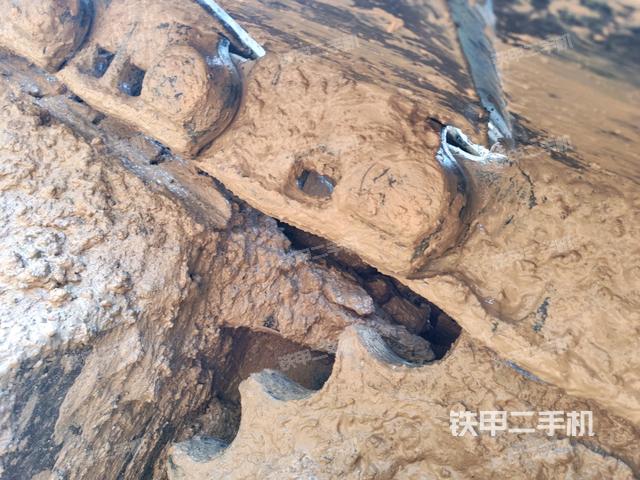 左侧行走马达盖板（行走机构）