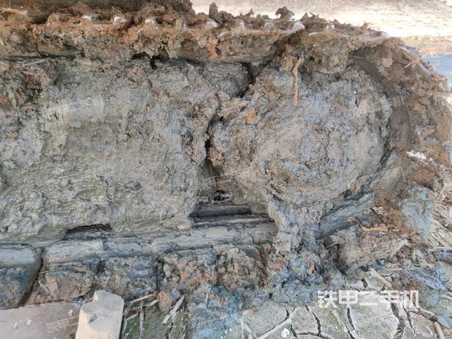 左驱动轮（行走机构）