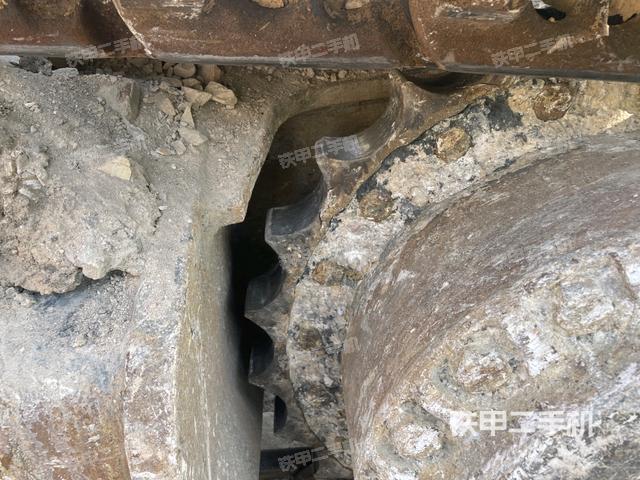 左托鏈輪和鏈筋（行走機(jī)構(gòu)）