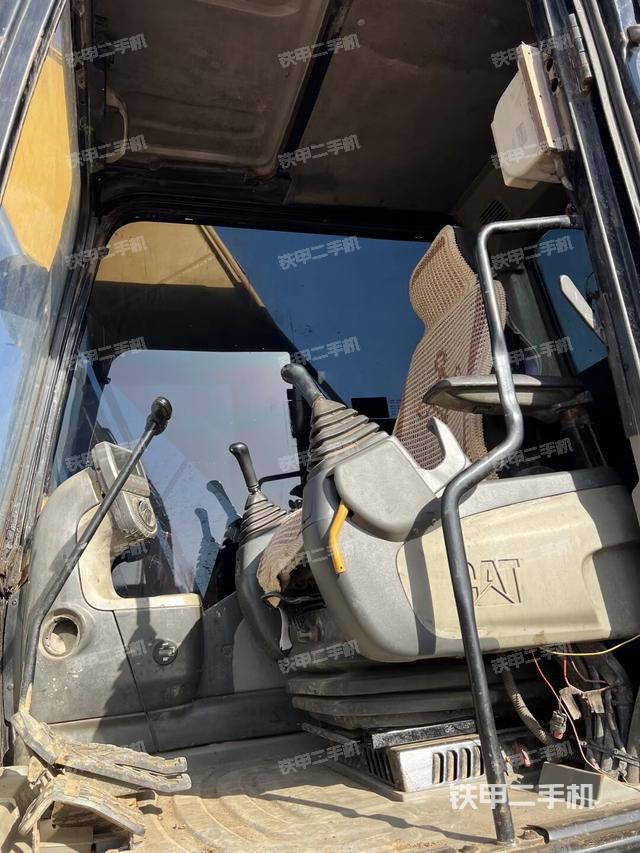 駕駛室整體（整機(jī)外觀）