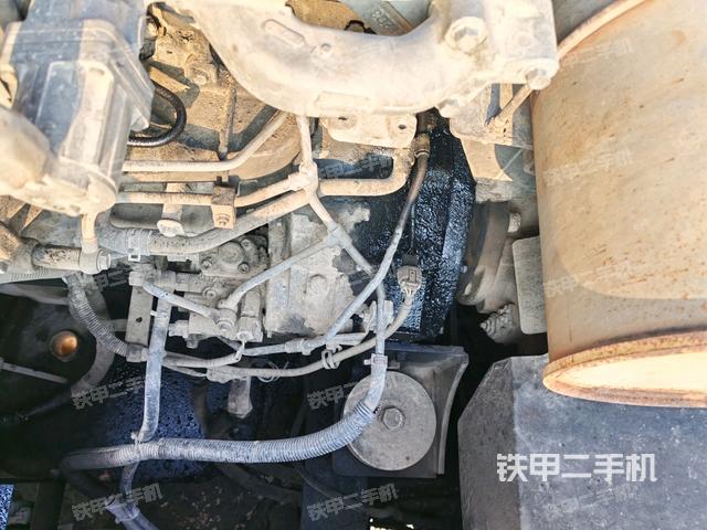 发动机室（上车部件）